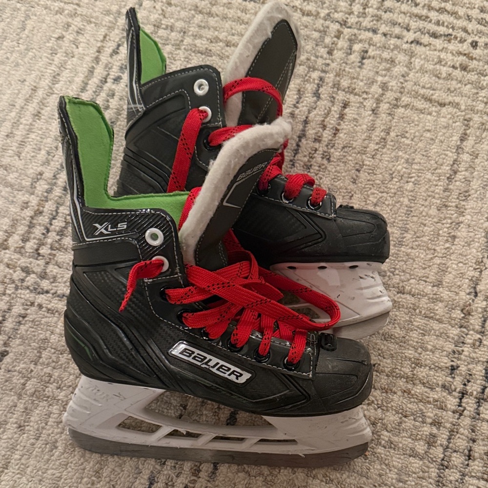 Bauer Hockey Skates